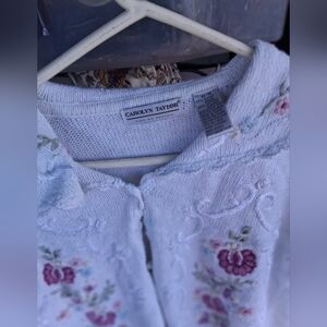 Carolyn Taylor White Floral Women's Sweater